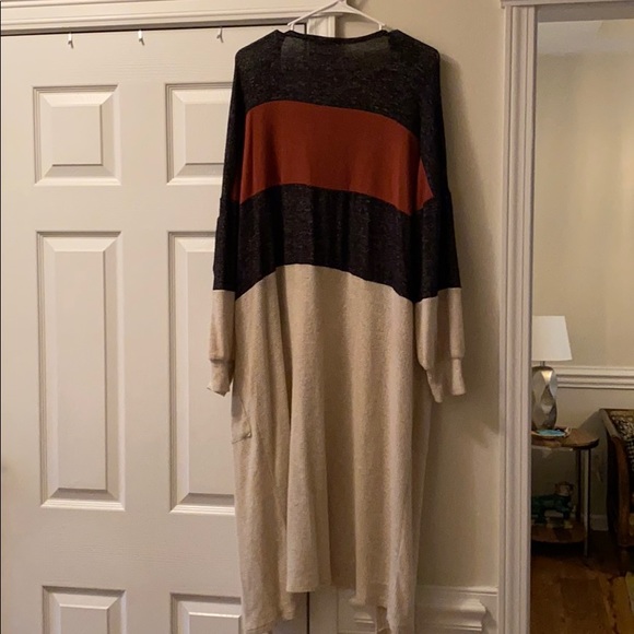 Long sweater - Picture 2 of 2